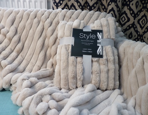 Throws (Mayfair (130cmx150cm), Mink)